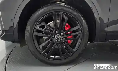 Audi Q5 2023 2.0 Автомат в Москве № 162580, миниатюра 4