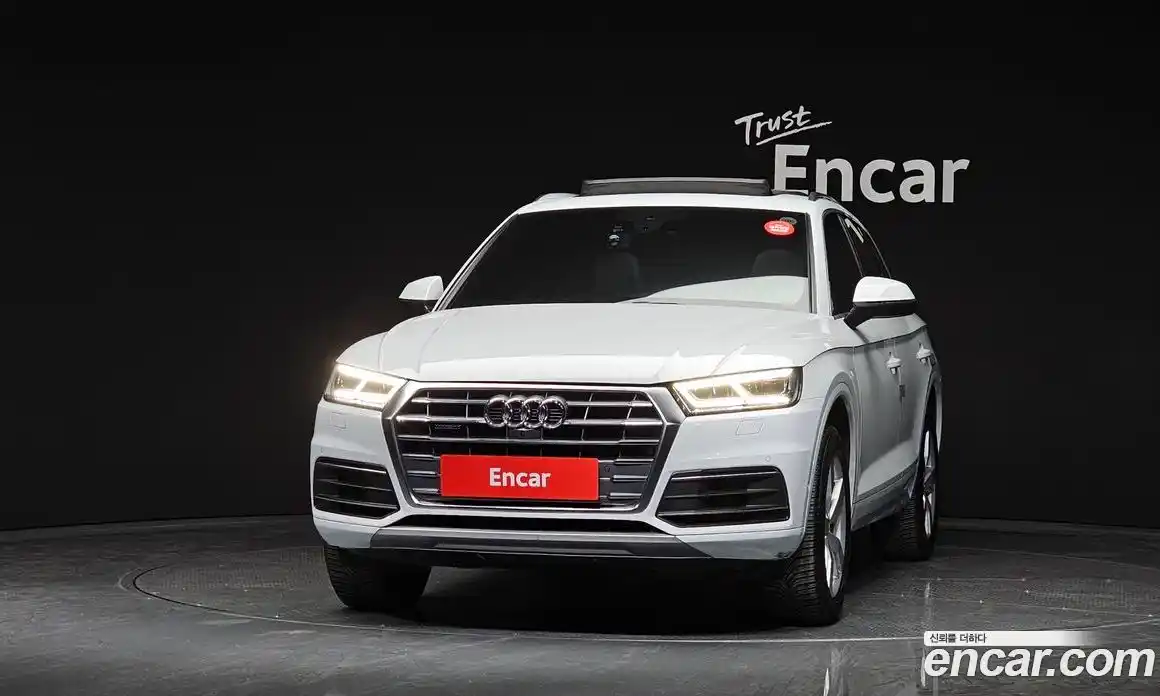 Audi Q5 2020 2.0 Автомат в Москве № 163370, фото 3