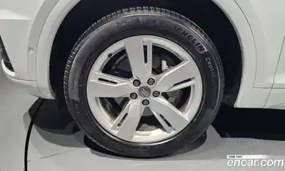 Audi Q5 2020 2.0 Автомат в Москве № 163370, миниатюра 5