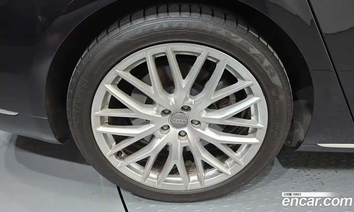 Audi A8 2015 4.0 Автомат в Москве № 163752, фото 5