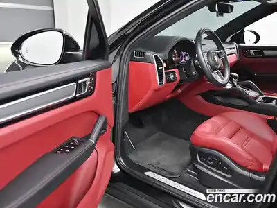 Porsche Cayenne 2023 3.0 Автомат в Москве № 165739, миниатюра 11