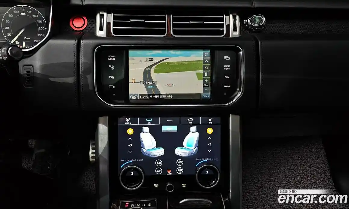 Land Rover Range-Rover 2015 4.4 Автомат в Москве № 166496, фото 14