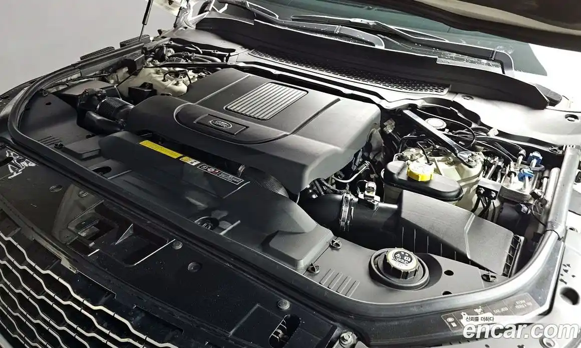 Land Rover Range-Rover 2015 4.4 Автомат в Москве № 166496, фото 6