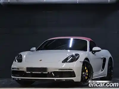 Porsche 718, 2023