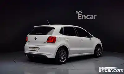 Volkswagen Polo 2015 1.4 Автомат в Москве № 199133, миниатюра 2