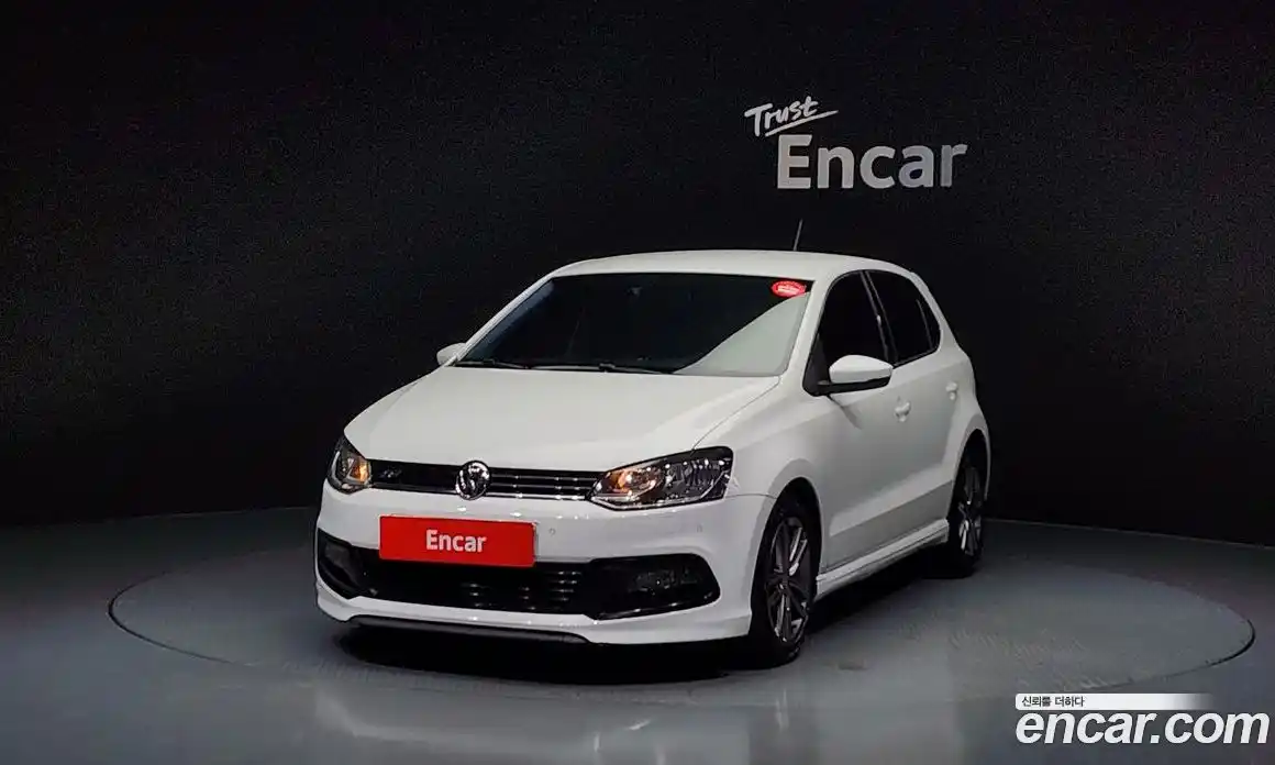 Volkswagen Polo 2015 1.4 Автомат в Москве № 199133, фото 3