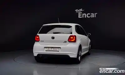 Volkswagen Polo 2015 1.4 Автомат в Москве № 199133, миниатюра 4