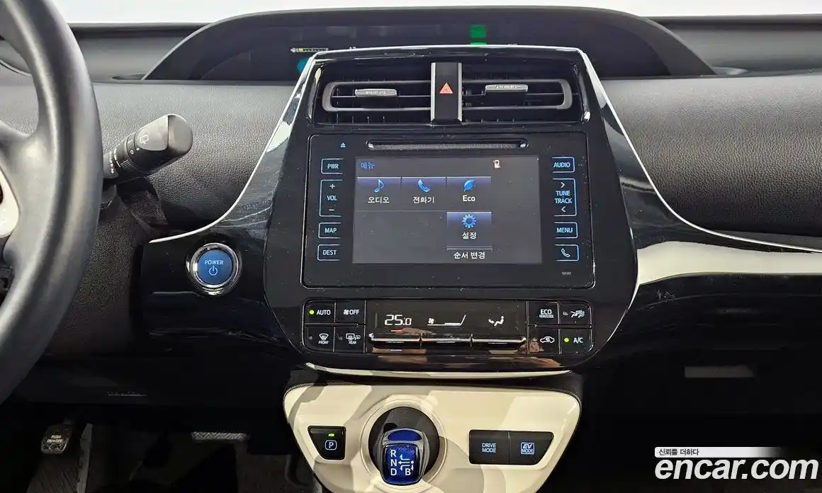 Toyota Prius 2018 1.8 Автомат в Москве № 199677, фото 15