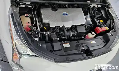 Toyota Prius 2018 1.8 Автомат в Москве № 199677, миниатюра 6