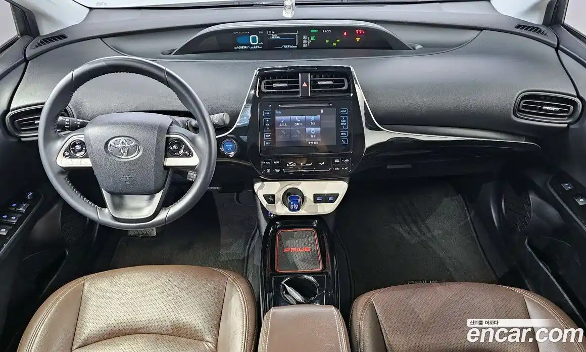 Toyota Prius 2018 1.8 Автомат в Москве № 199677, фото 7