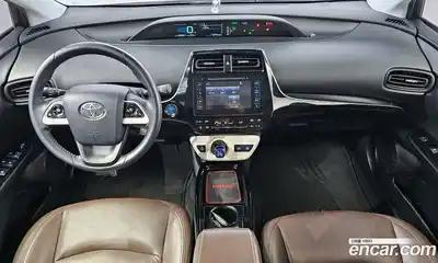 Toyota Prius 2018 1.8 Автомат в Москве № 199677, миниатюра 7