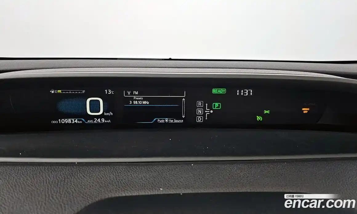 Toyota Prius 2018 1.8 Автомат в Москве № 199677, фото 8