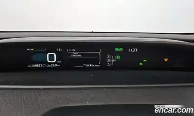 Toyota Prius 2018 1.8 Автомат в Москве № 199677, миниатюра 8