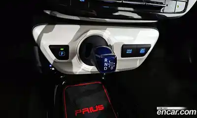 Toyota Prius 2018 1.8 Автомат в Москве № 199677, миниатюра 9