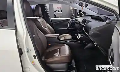 Toyota Prius 2018 1.8 Автомат в Москве № 199677, миниатюра 10