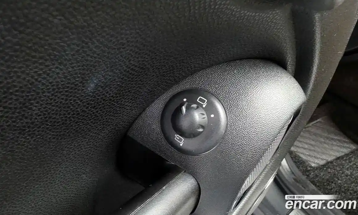 Mini Cooper Convertible 2010 1.6 Автомат в Москве № 200041, фото 17