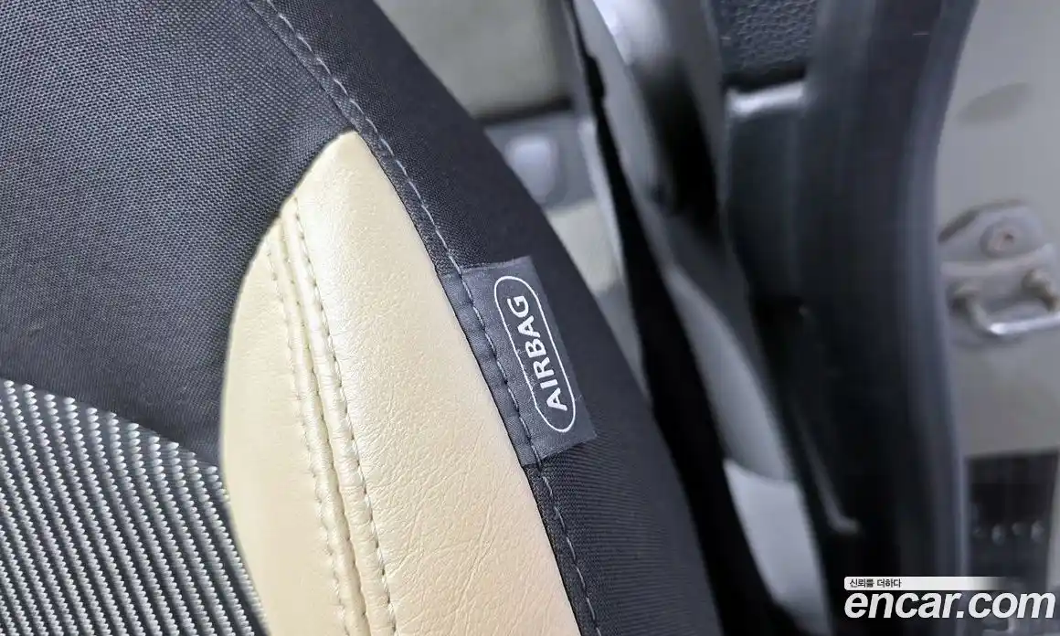 Mini Cooper Convertible 2010 1.6 Автомат в Москве № 200041, фото 18