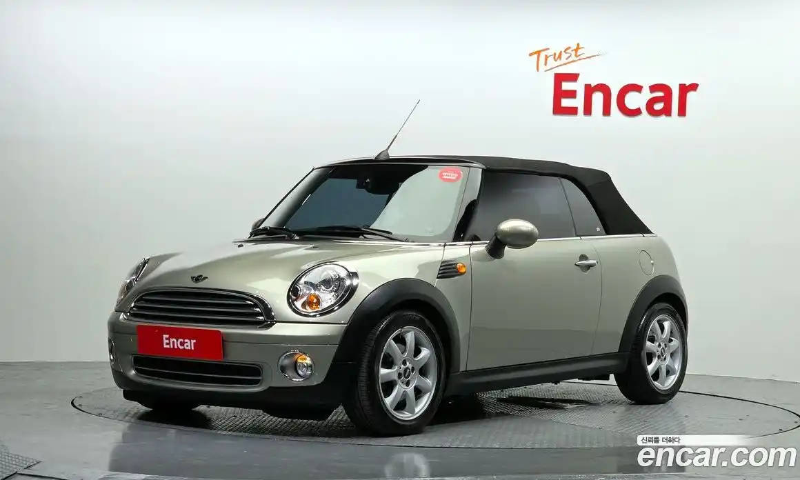 Mini Cooper Convertible 2010 1.6 Автомат в Москве № 200041, фото 19