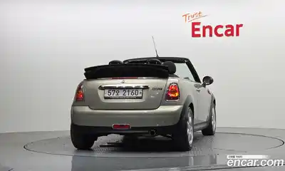 Mini Cooper Convertible 2010 1.6 Автомат в Москве № 200041, миниатюра 4