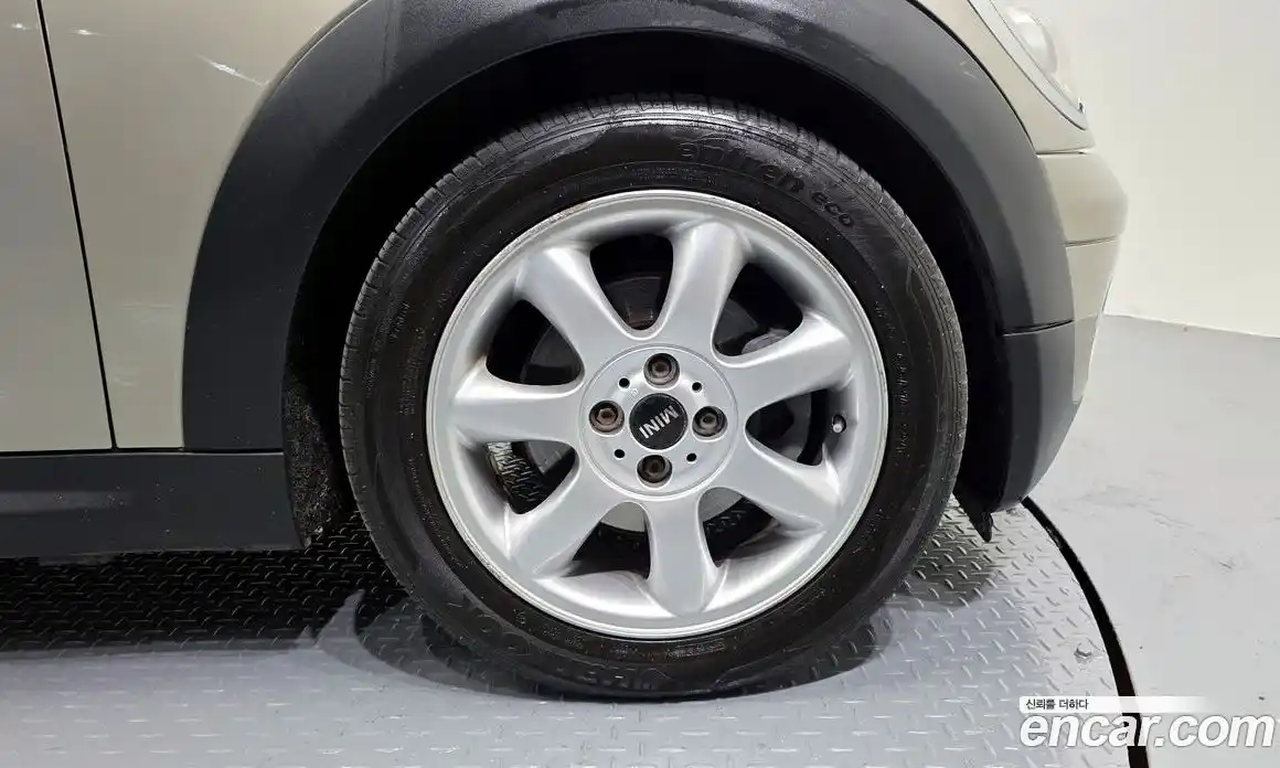 Mini Cooper Convertible 2010 1.6 Автомат в Москве № 200041, фото 5