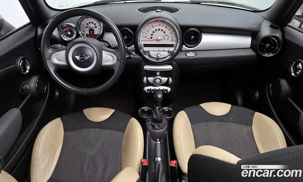 Mini Cooper Convertible 2010 1.6 Автомат в Москве № 200041, фото 7