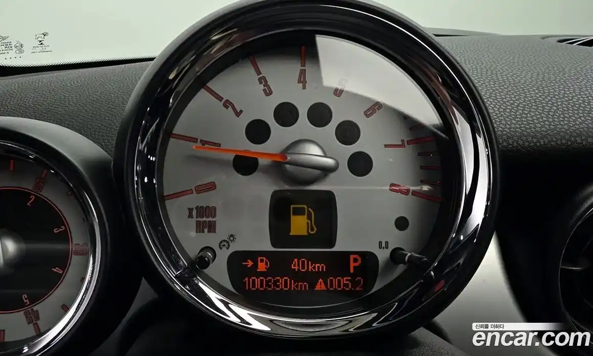 Mini Cooper Convertible 2010 1.6 Автомат в Москве № 200041, фото 8