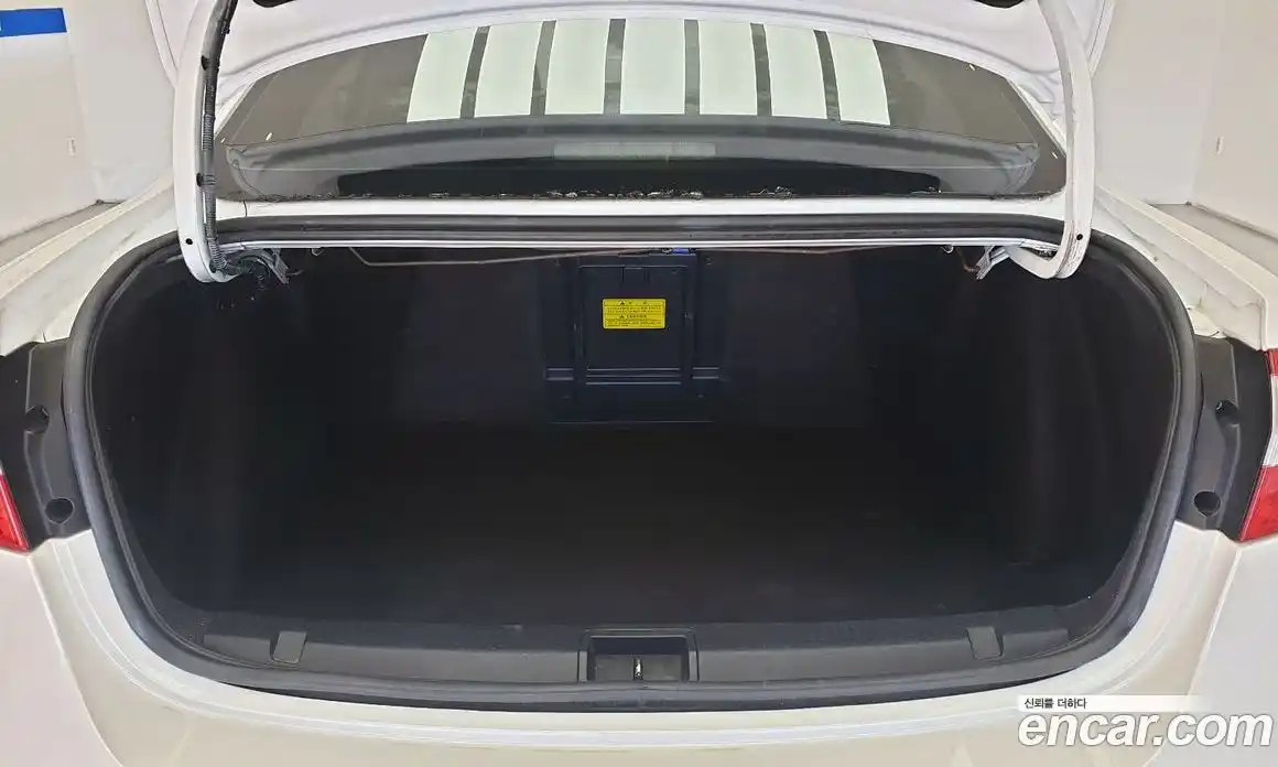 Renault SM3 2015 1.6 Автомат в Москве № 210017, фото 19