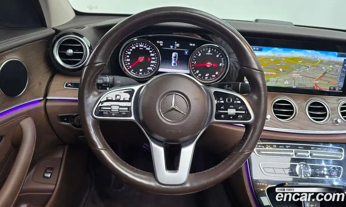 Mercedes-Benz E-Class 2019 1.9 Автомат в Москве № 211998, фото 13