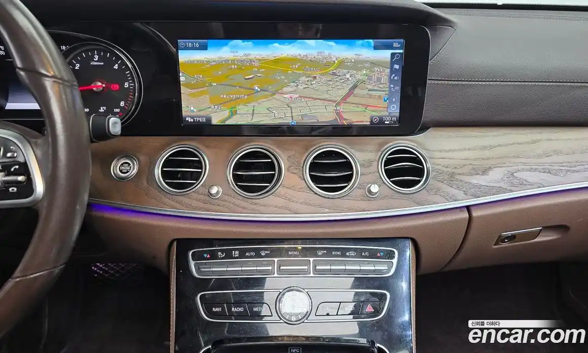 Mercedes-Benz E-Class 2019 1.9 Автомат в Москве № 211998, фото 14