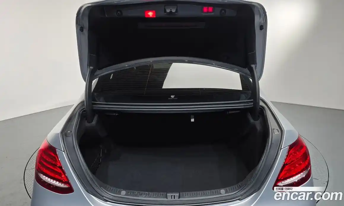 Mercedes-Benz E-Class 2019 1.9 Автомат в Москве № 211998, фото 20