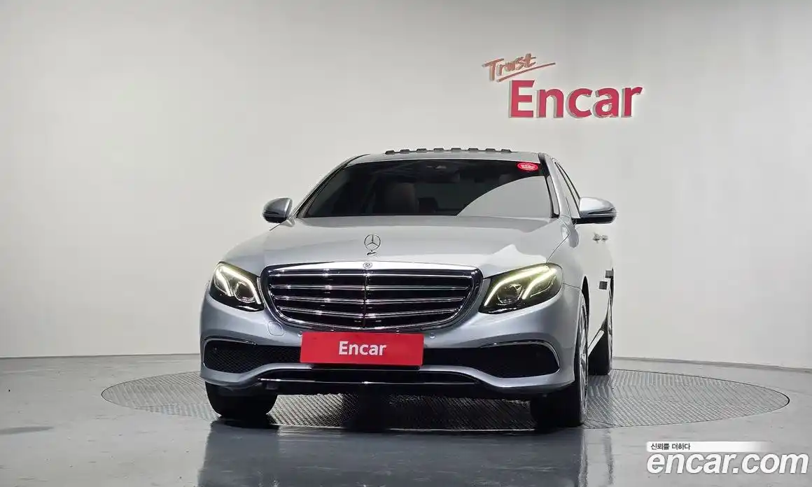 Mercedes-Benz E-Class 2019 1.9 Автомат в Москве № 211998, фото 3