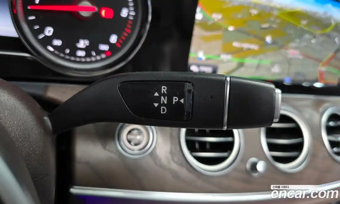 Mercedes-Benz E-Class 2019 1.9 Автомат в Москве № 211998, фото 9