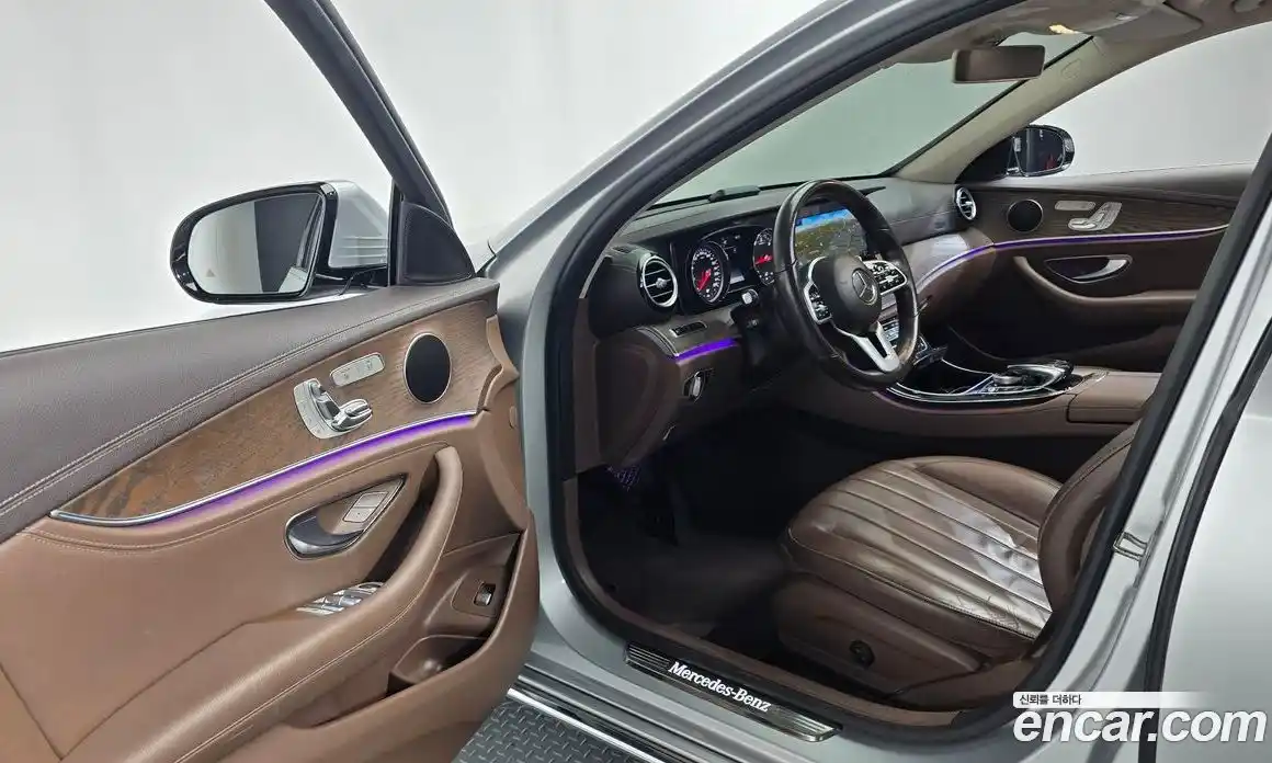 Mercedes-Benz E-Class 2019 1.9 Автомат в Москве № 211998, фото 10