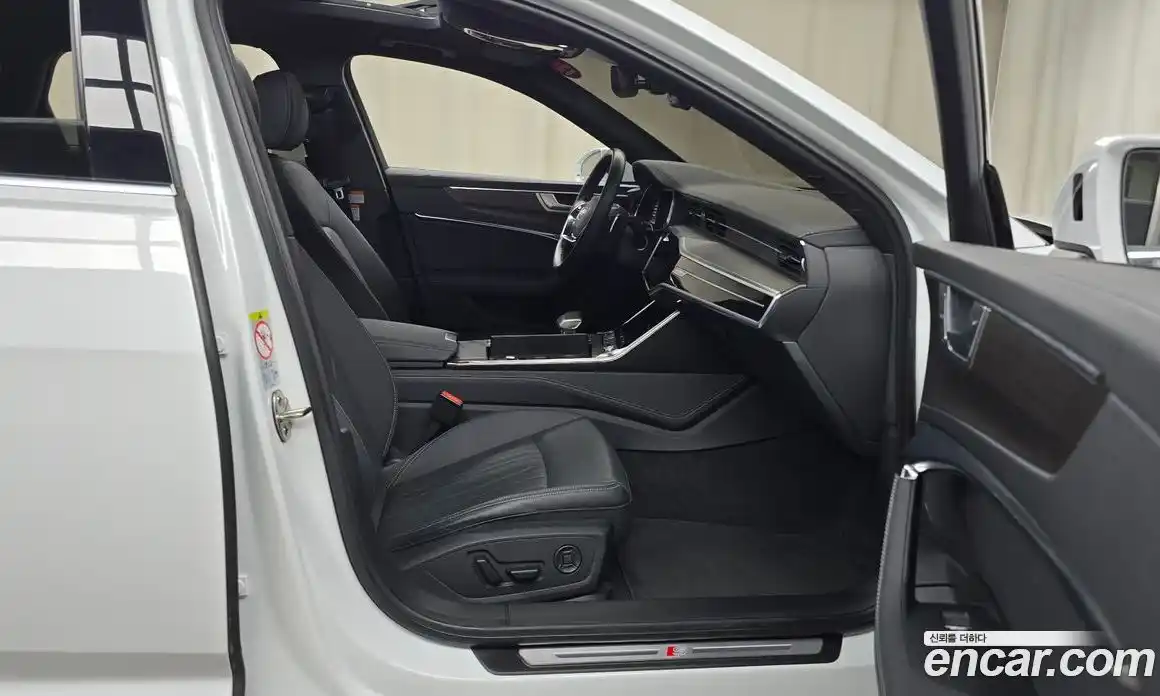 Audi A6 2023 3.0 Автомат в Москве № 212381, фото 11