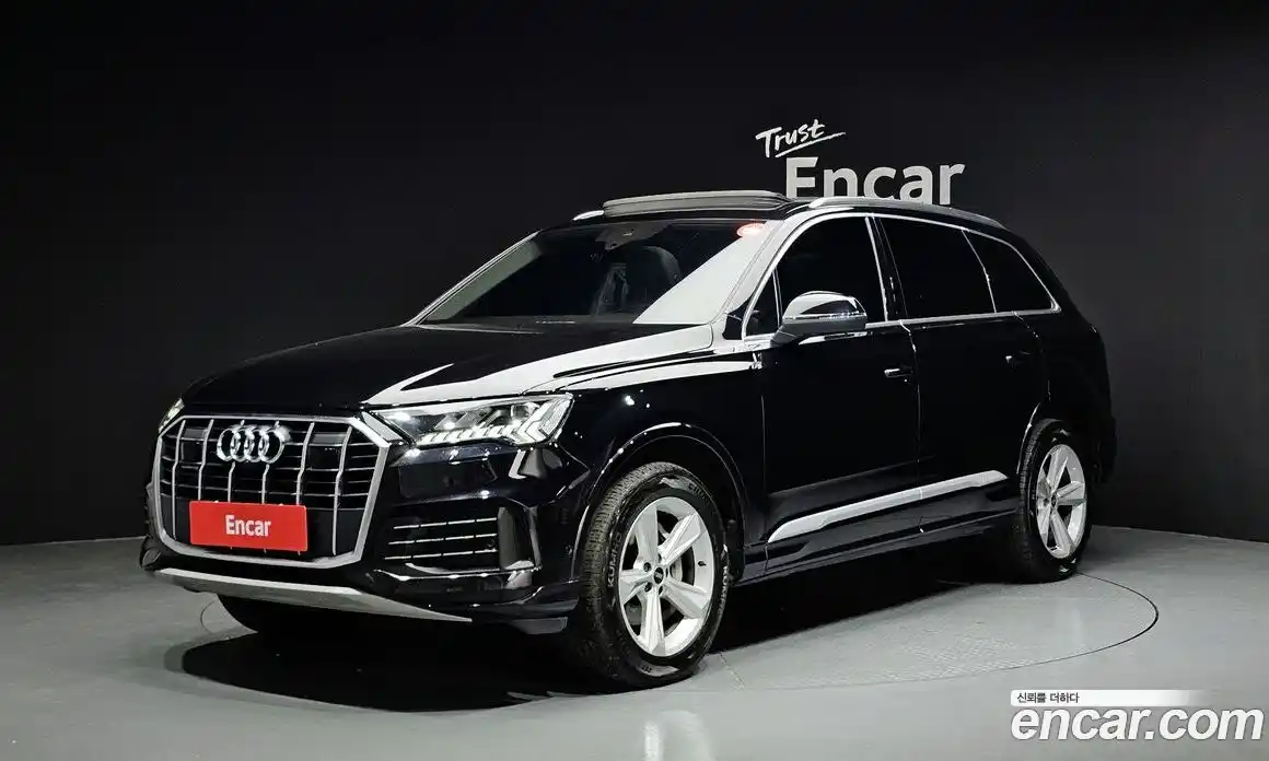 Audi Q7 2021 3.0 Автомат в Москве № 212400, фото 1