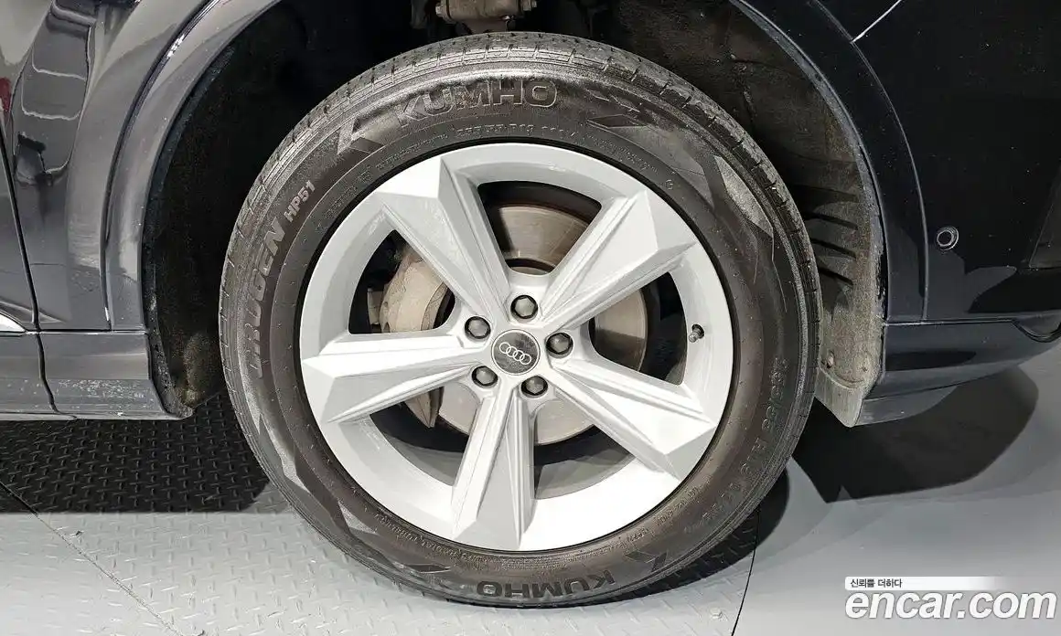 Audi Q7 2021 3.0 Автомат в Москве № 212400, фото 5