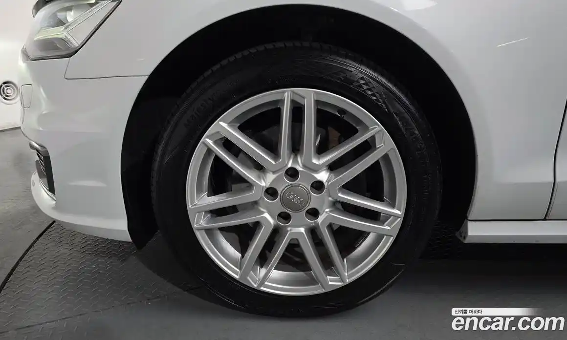 Audi A6 2016 2.0 Автомат в Москве № 212526, фото 5