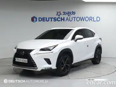 Lexus NX, 2019