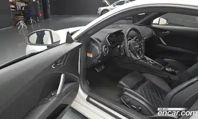 Audi TT 2016 2.0 Автомат в Москве № 229729, миниатюра 11