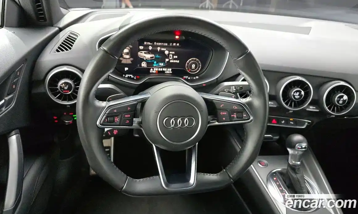 Audi TT 2016 2.0 Автомат в Москве № 229729, фото 13