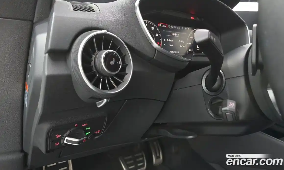 Audi TT 2016 2.0 Автомат в Москве № 229729, фото 18