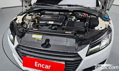 Audi TT 2016 2.0 Автомат в Москве № 229729, миниатюра 6