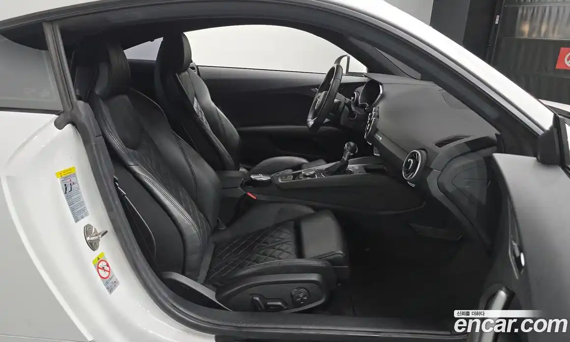 Audi TT 2016 2.0 Автомат в Москве № 229729, фото 10