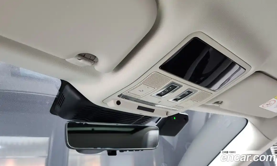 Land Rover Range-Rover Evoque 2024 2.0 Автомат в Москве № 231130, фото 18