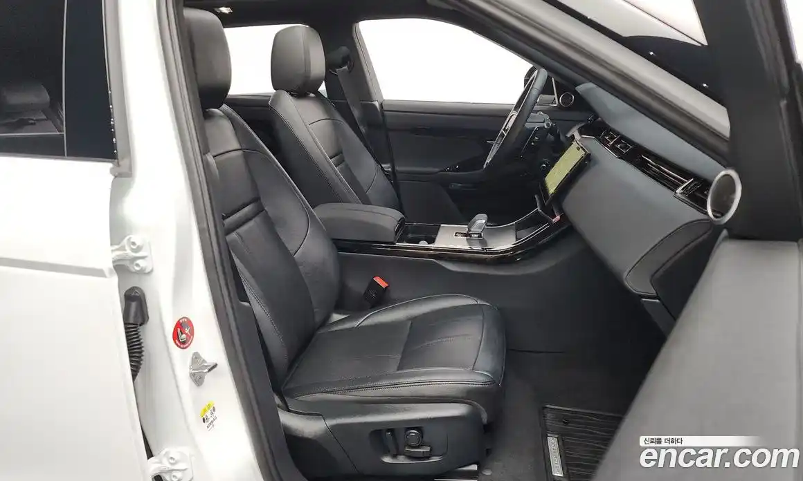 Land Rover Range-Rover Evoque 2024 2.0 Автомат в Москве № 231172, фото 11