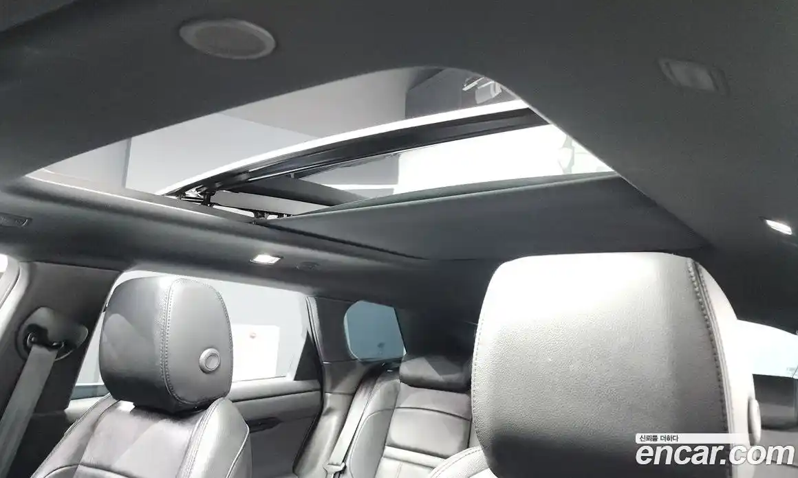 Land Rover Range-Rover Evoque 2024 2.0 Автомат в Москве № 231172, фото 17