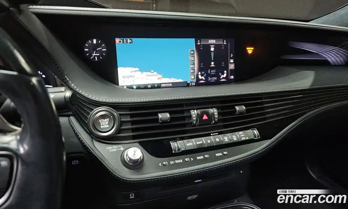 Lexus LS 2018 3.4 Автомат в Москве № 231994, фото 16