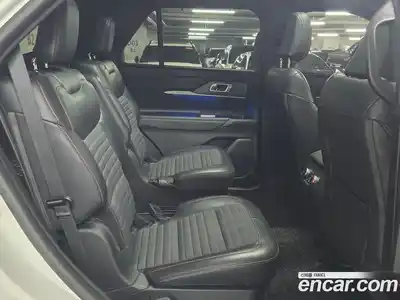 Ford Explorer 2025 2.3 Автомат в Москве № 233122, миниатюра 12