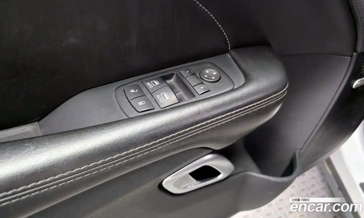 Dodge Challenger 2016 6.4 Автомат в Москве № 256894, фото 14