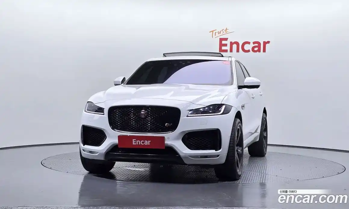 Jaguar F-Pace 2017 3.0 Автомат в Москве № 320068, фото 3